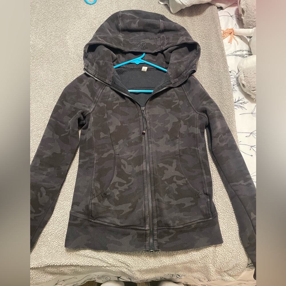 Lululemon Scuba Zip up